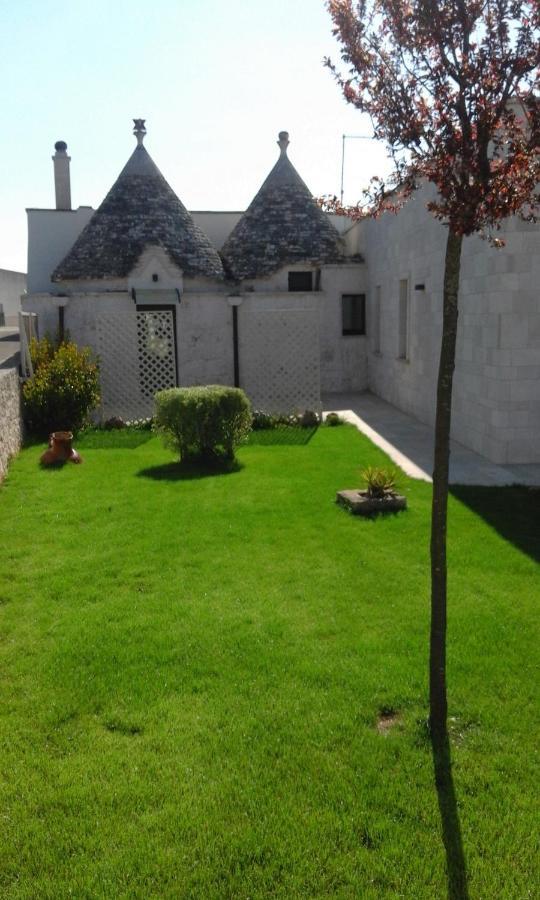 Trullo Sonia Nella Valle D'Itria Di Cisternino Villa Exterior photo